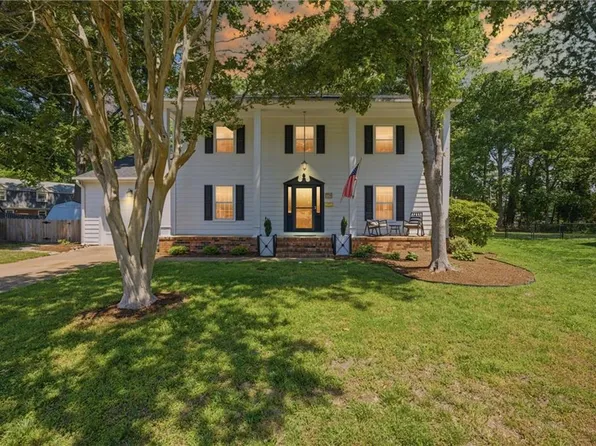 729 Lexington Cir, Newport News, VA 23602