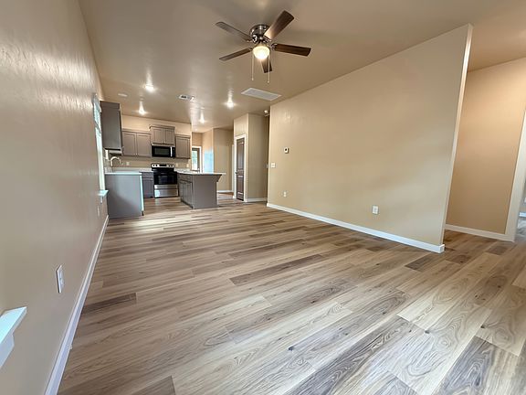 5th image of 2712 SW I Ave