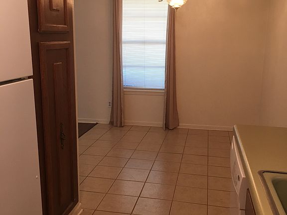 5th image of 636 S Bowie Dr