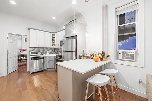 299 Hancock St #1A Photo 1
