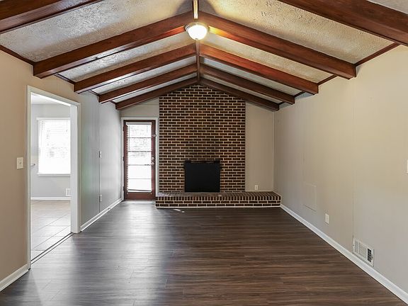 4th image of 970 Kathryn Ct