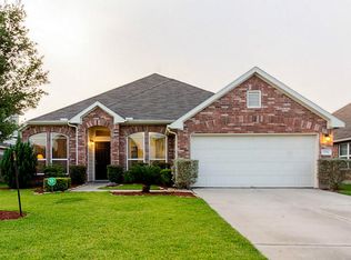 930 Hannah Falls Ln, Fresno, TX 77545