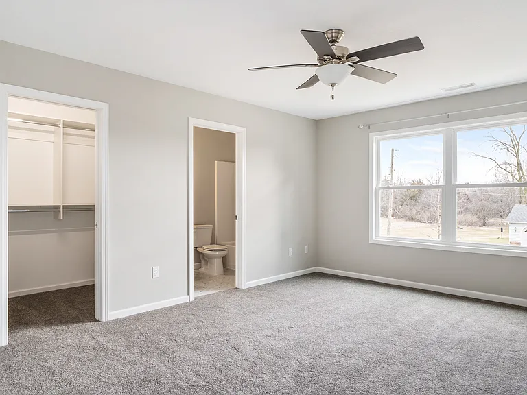 10031 Bluffs Cor — Photo 7