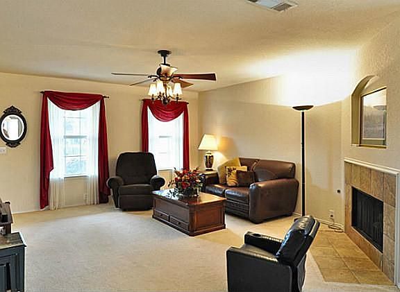 5th image of 3007 Elderberry Dr