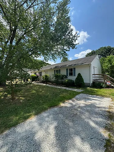 4611A Rochambeau Dr Photo 1