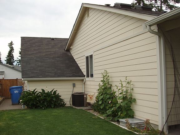 aprox. 9x11 shed