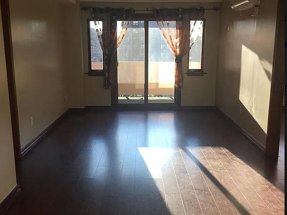 2nd image of 1495 E 28th St #4BB