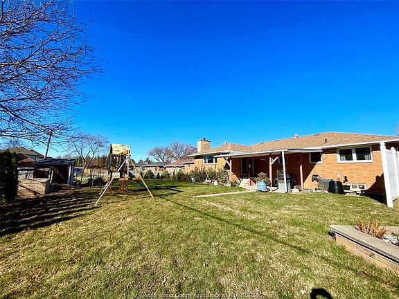 4th image of 751 Wallace Ave