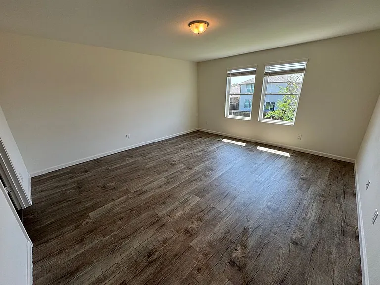 1812 Washington St — Photo 12