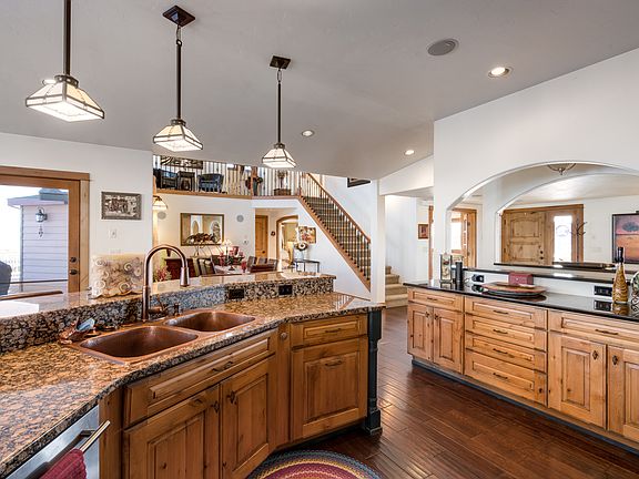 3rd image of 29585 Elk View Dr