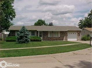30 29th Pl, Fort Madison, IA 52627