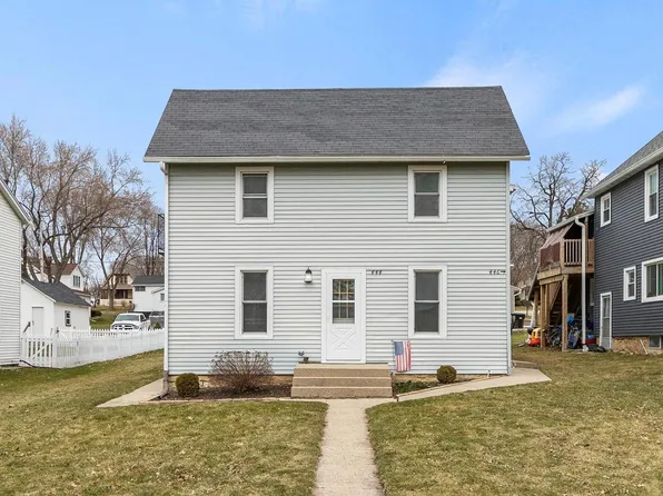 444-446 East Holum St, Deforest, WI 53532