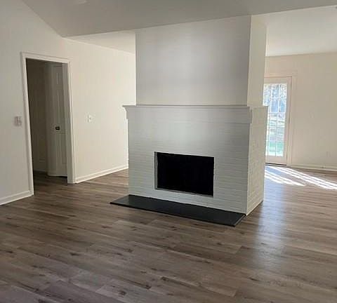 Family Rm to Dining Rm