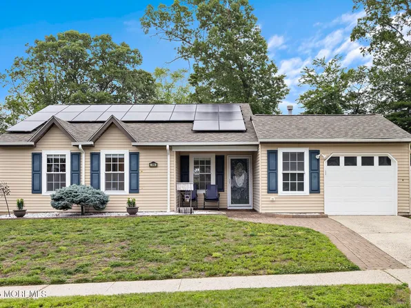 75 Concord Circle, Howell, NJ 07731