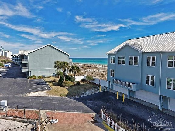 3rd image of 533 Fort Pickens Rd