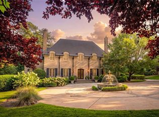 305 Forrest Lake Dr NW, Atlanta, GA 30327