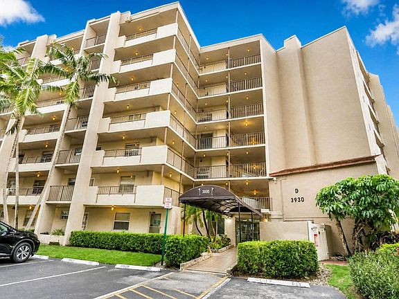 2nd image of 3930 Inverrary Boulevard #303