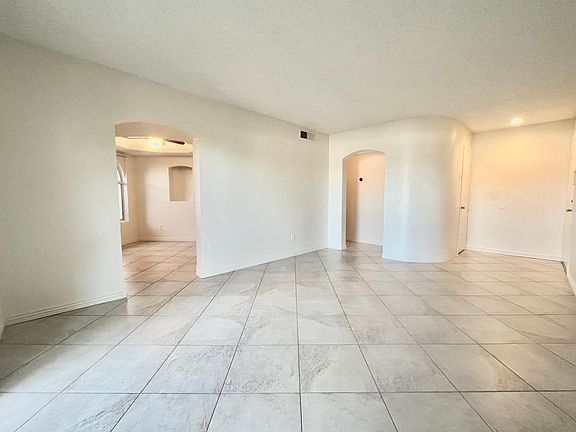 4th image of 16818 N 56th St APT 105