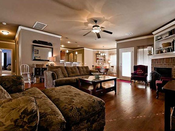 3rd image of 3701 SW Kestrel Dr