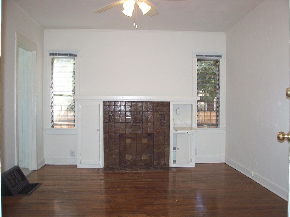 1st image of 7228 Fountain Ave #2
