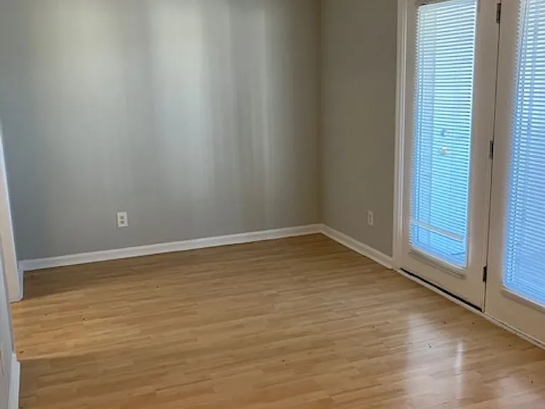 901K Litchfield Way — Photo 2