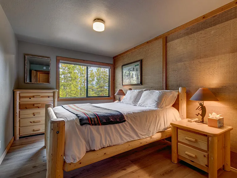 Primary bedroom, queen bed.