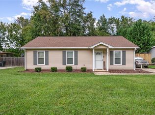 516 Apple Ridge Rd, Greensboro, NC 27406