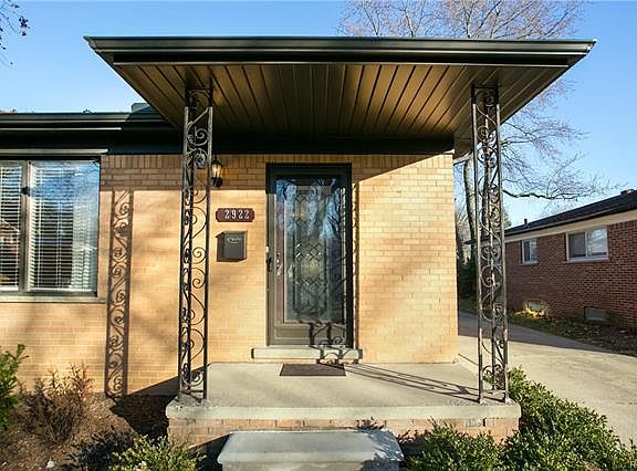 2nd image of 2922 Clawson Ave