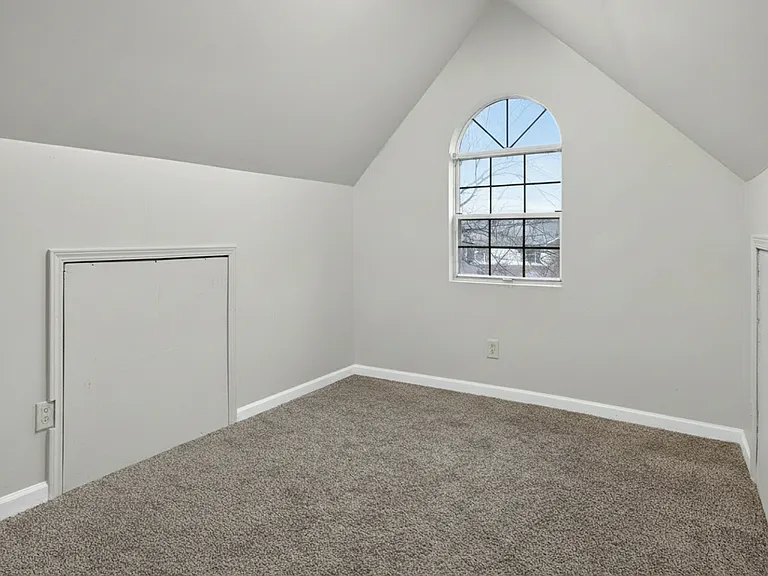 3016 Brantley Dr — Photo 4