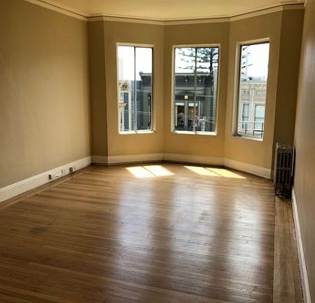 3rd image of 1230 Hayes St APT 10