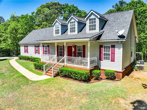 5280 Judge Brown Rd, Valley, AL 36854
