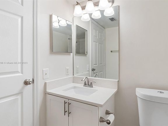 5th image of 4179 N Haverhill Rd APT 603