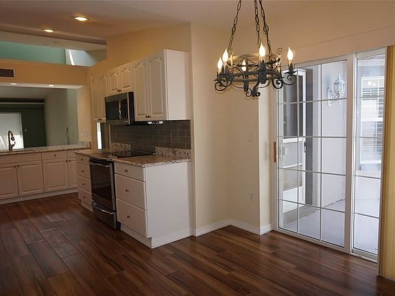 4th image of 4442 Winston Ln S #65