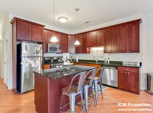 1438 W Belmont Ave #4, Chicago, IL 60657