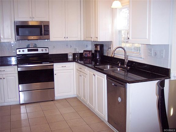 3rd image of 2805 Olde Belo Ct