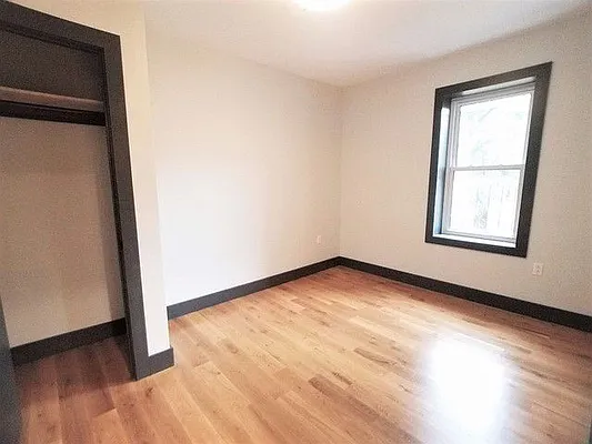 Rented by EXR | media 13