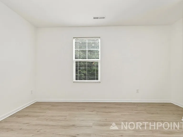 4105 Snyder Dr — Photo 16