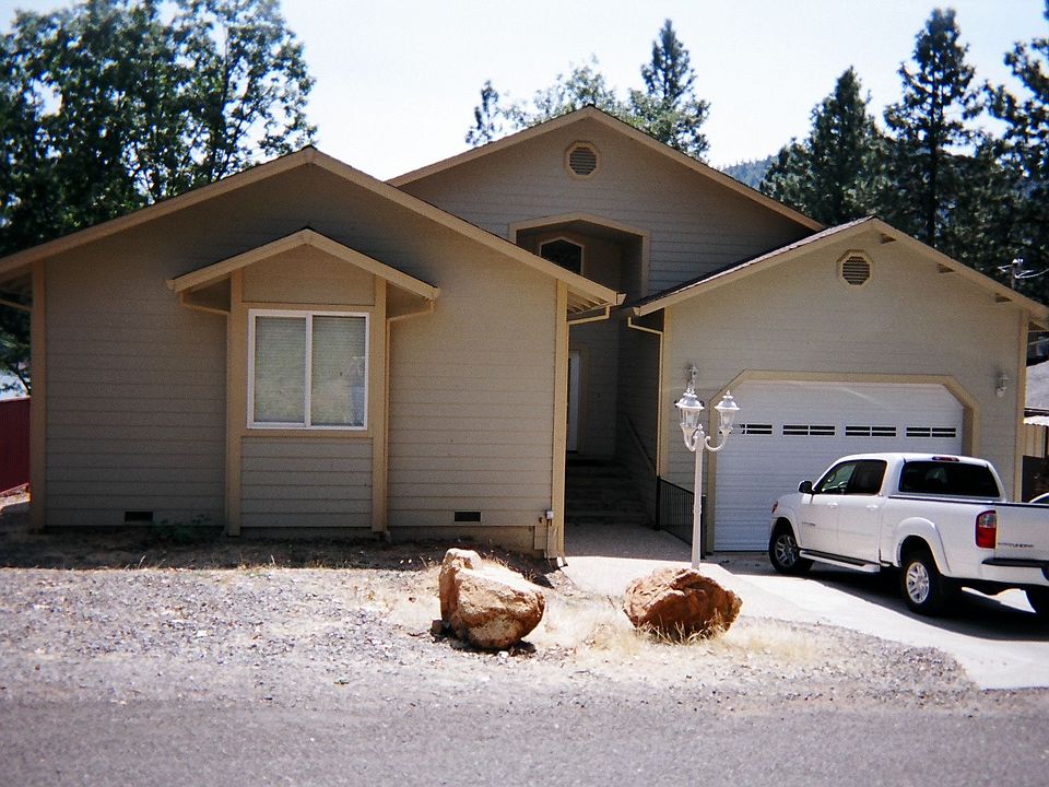 1st image of 17880 Lake Dr