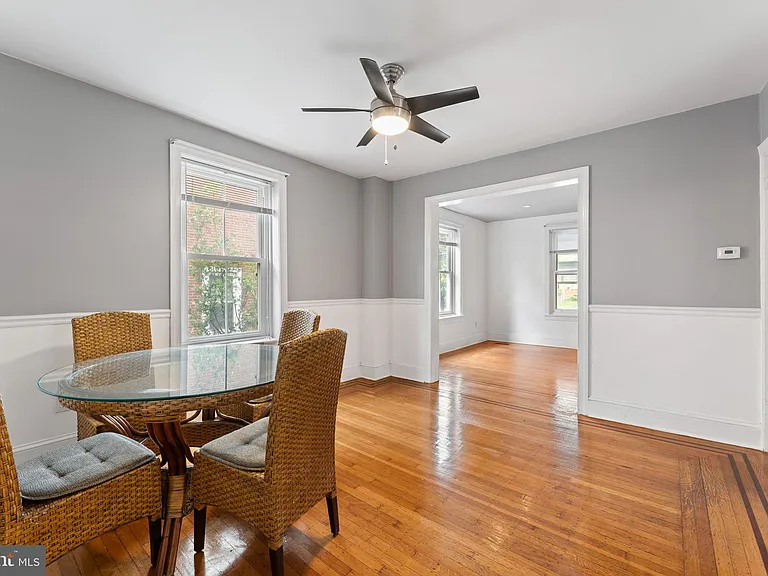 809 Ardmore Ave — Photo 9