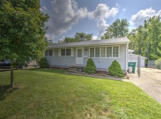 26 Colorado Dr, Decatur, IL 62526