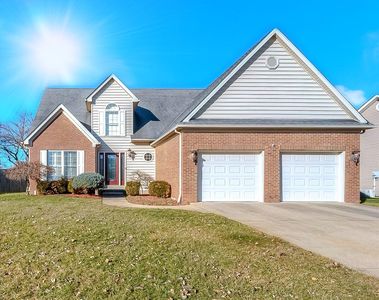 421 Gleneagles Way, Versailles, KY, 40383
