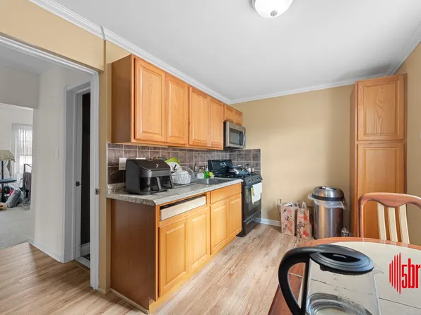 15 Van Sicklen Street image 21 of 38