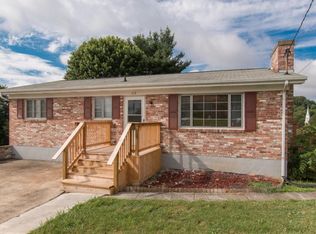 512 Ventura Cir, Bristol, VA 24201