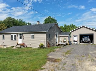 17 S Chester Road, Chester, ME 04457