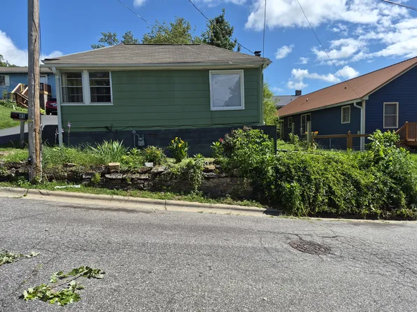 45 Clemmons St, Asheville, NC 28801