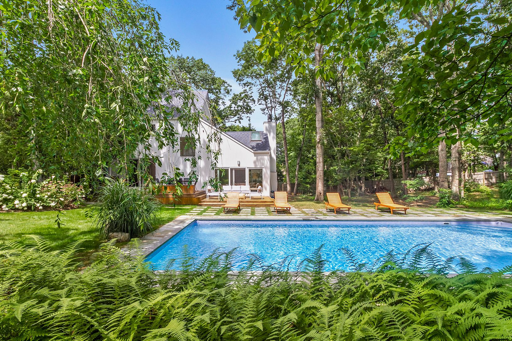  Stunning Retreat
