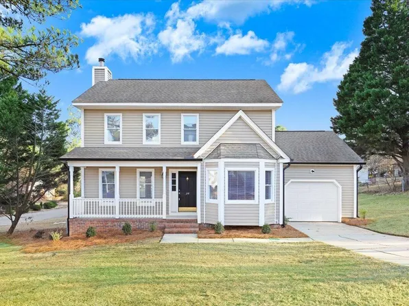 514 Bayshore Dr, Fayetteville, NC 28311