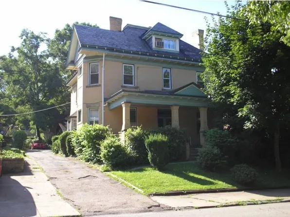242 Freeport Rd APT 1, New Kensington, PA 15068