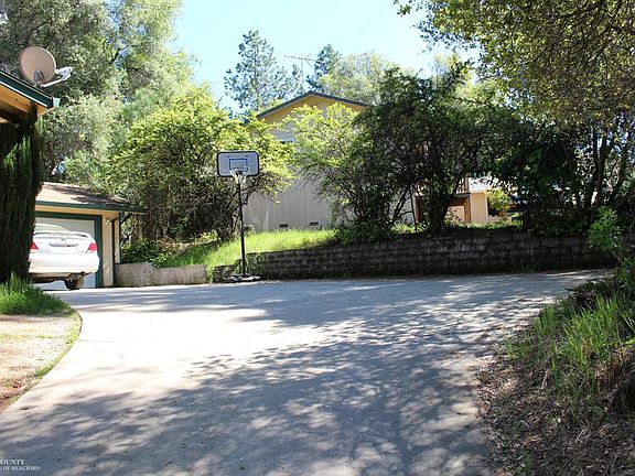 5th image of 23533 Singing Hills Ct