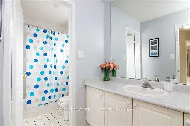 10 Treepark St #MAIN 2ND — Photo 12